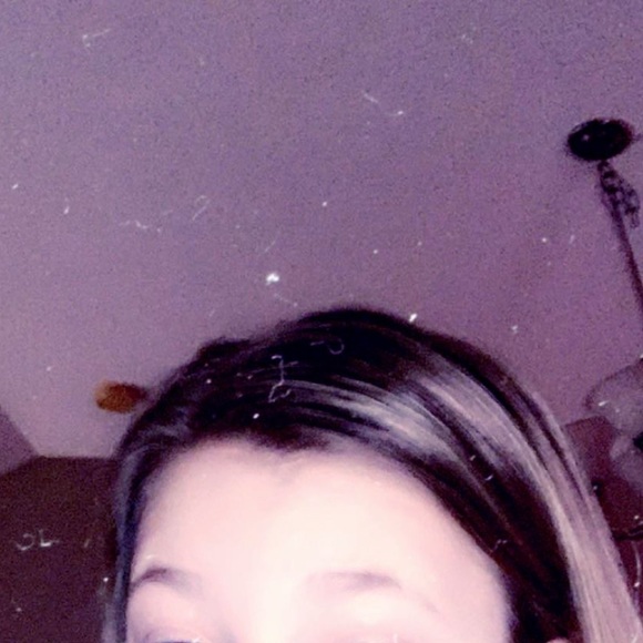 Meet your Posher, Ashlee - Picture 1 of 1